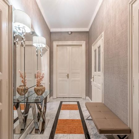 Luxury Apartment With Balcony Next To The New York Cafe Budapeszt Zewnętrze zdjęcie