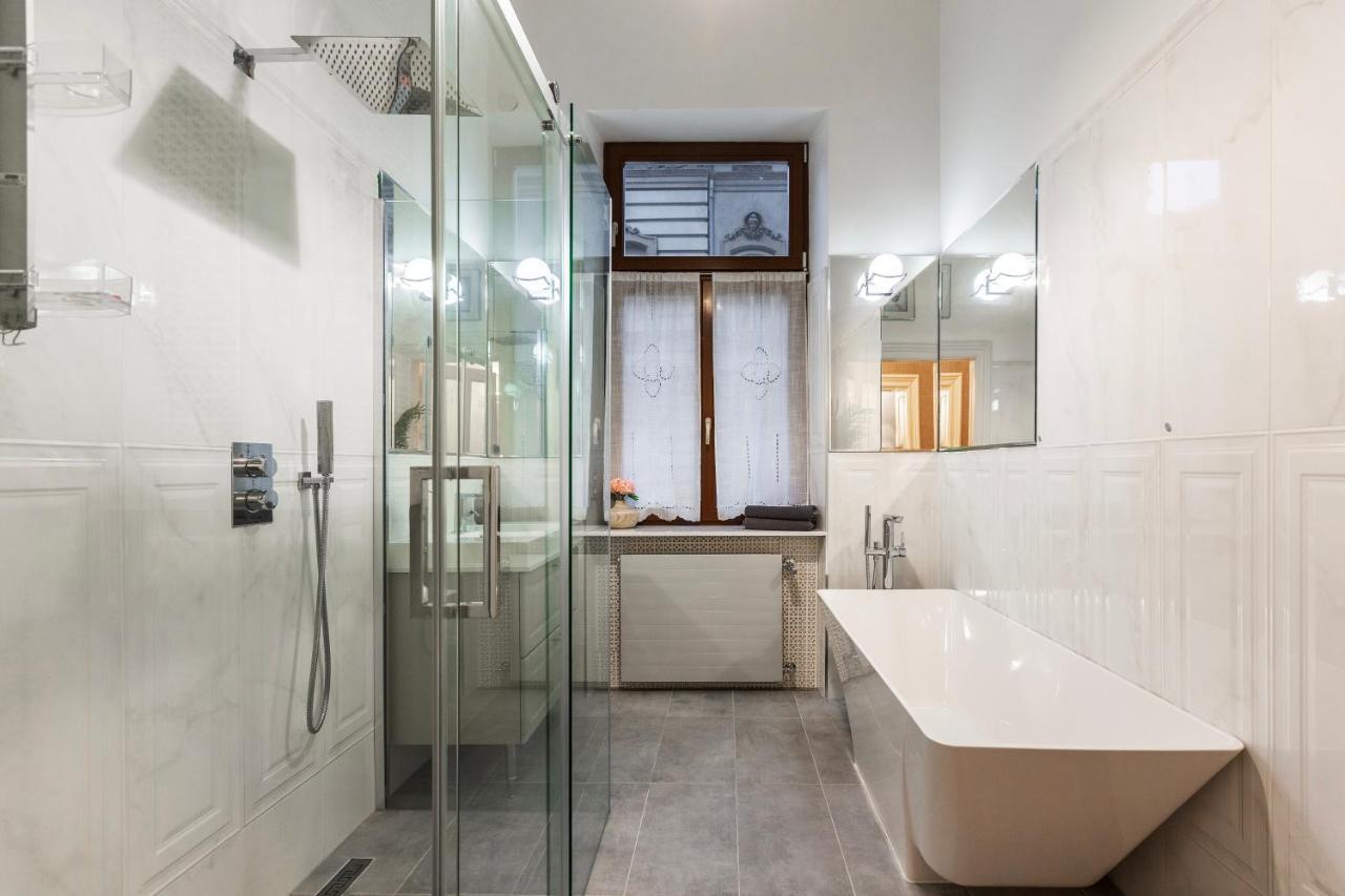 Luxury Apartment With Balcony Next To The New York Cafe Budapeszt Zewnętrze zdjęcie
