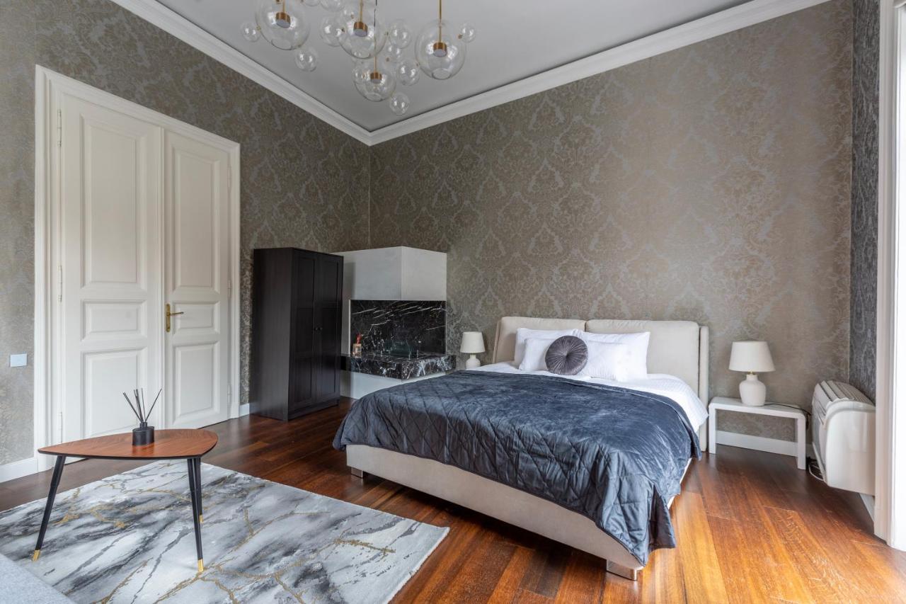 Luxury Apartment With Balcony Next To The New York Cafe Budapeszt Zewnętrze zdjęcie