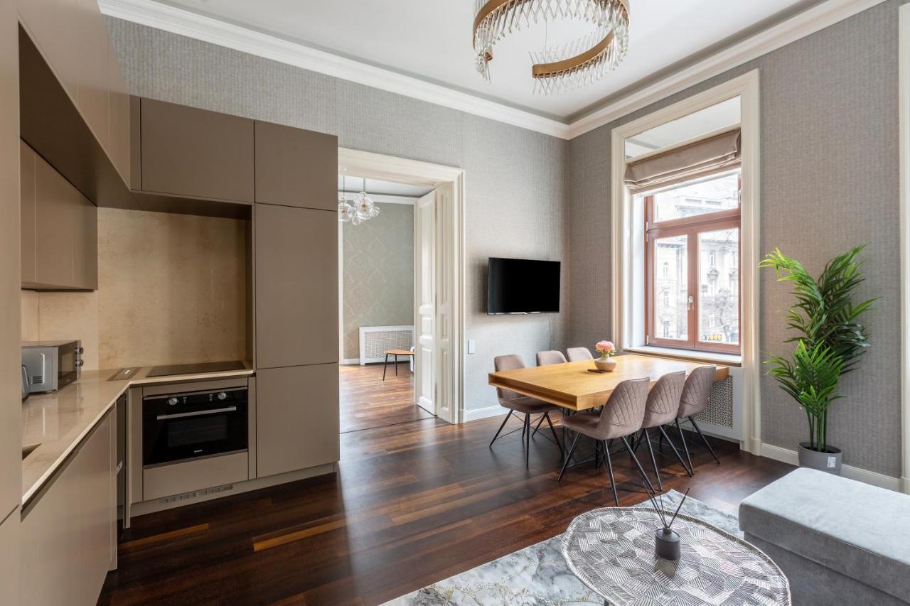 Luxury Apartment With Balcony Next To The New York Cafe Budapeszt Zewnętrze zdjęcie